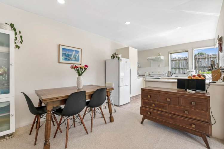 61 The Grove Red Beach_7