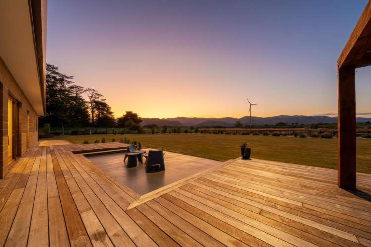 69 Longwood East Road South Featherston_19