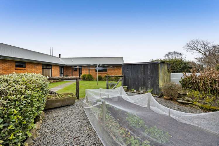 132 Ohangai Road Hawera_39