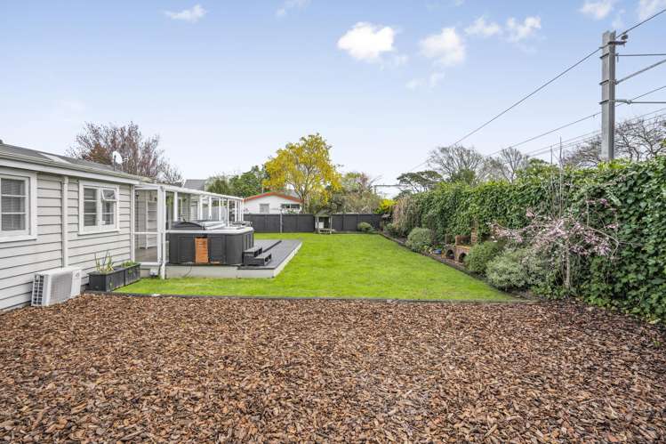 12A Heretaunga Square Silverstream_18