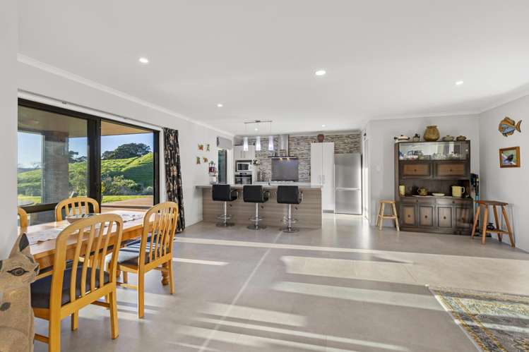 192 Hauroto Bay Road Raglan_22