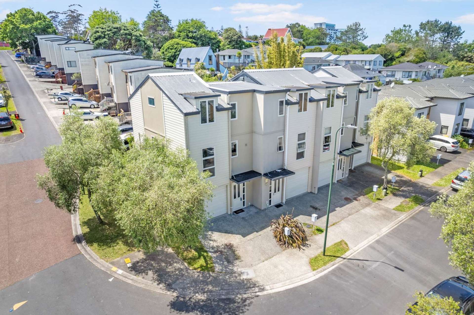 2 Verdale Circle Glen Eden_0