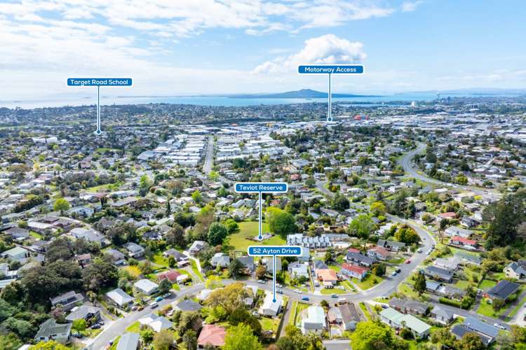 52 Ayton Drive Totara Vale_15