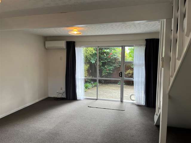 2/14 Frederick Street Waltham_4