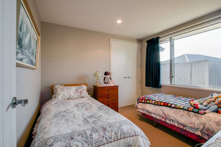 4 Pania Place Poraiti_12