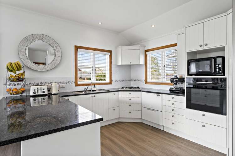 10 Voltaire Court Botany Downs_6