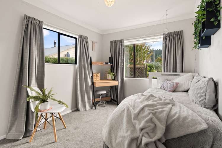 61 Holyhead Street Outram_10