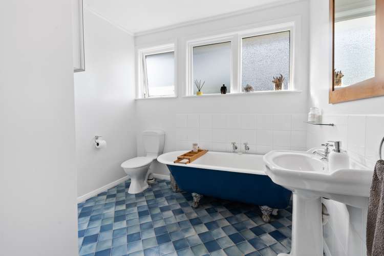 29 Weybridge Crescent Glen Innes_18