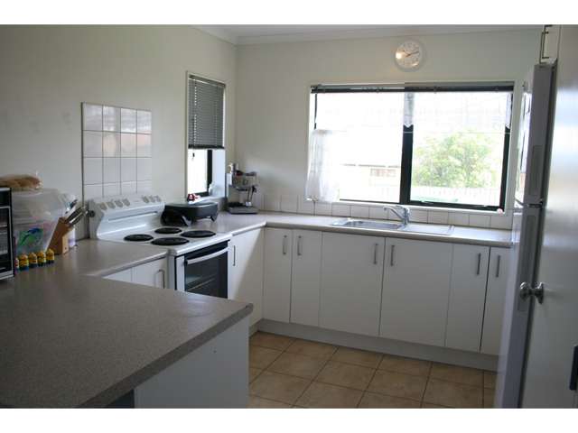 211 Metcalfe Road Ranui_2