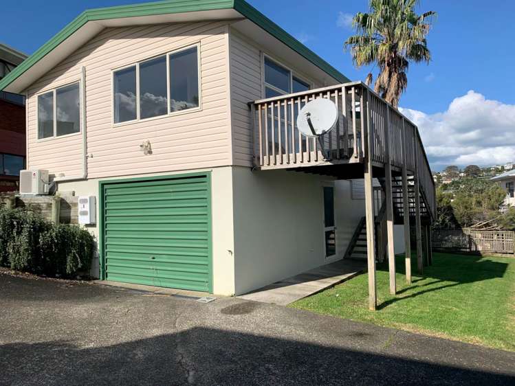 2/285 Vipond Road_0