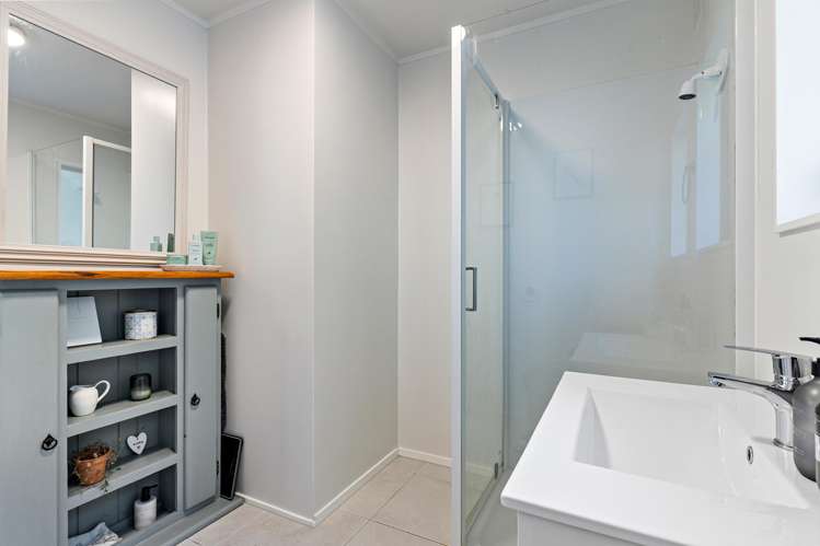 85c Fairclough Road Beach Haven_14