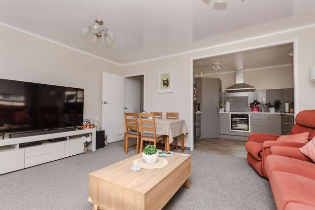 11b George Street Dannevirke_4