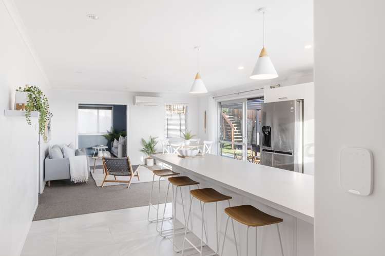 51 Pebble Beach Boulevard Kamo_13