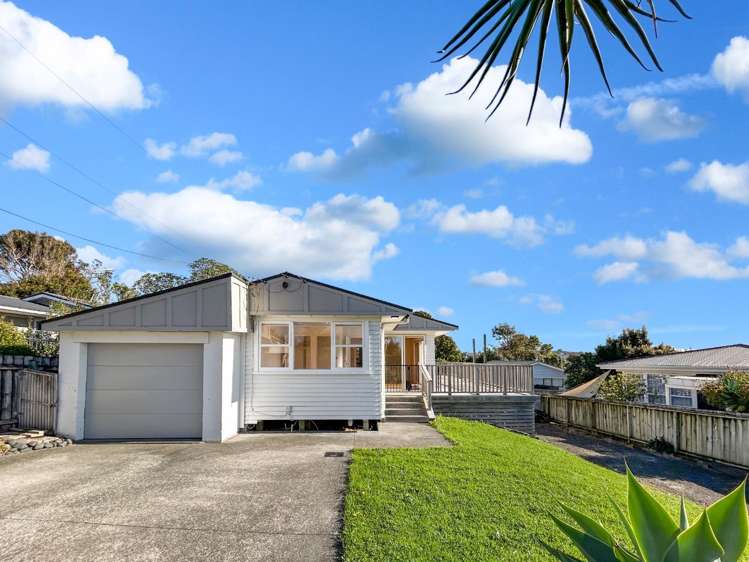 832 Whangaparaoa Road Manly_2