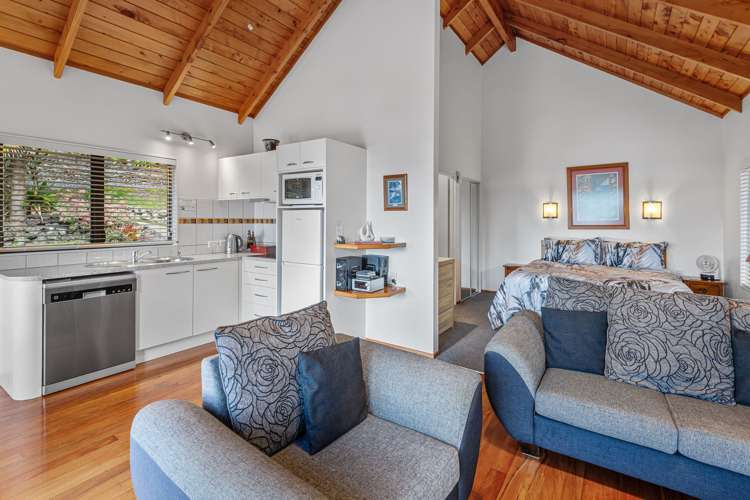 10-12 Bayview Rd Paihia_7