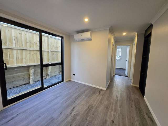 Granny/30 Blackshed Road 10673_1