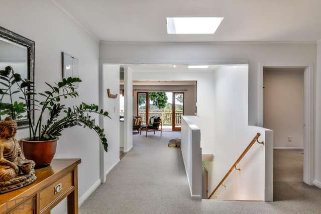 13 Takahe Road Titirangi_4