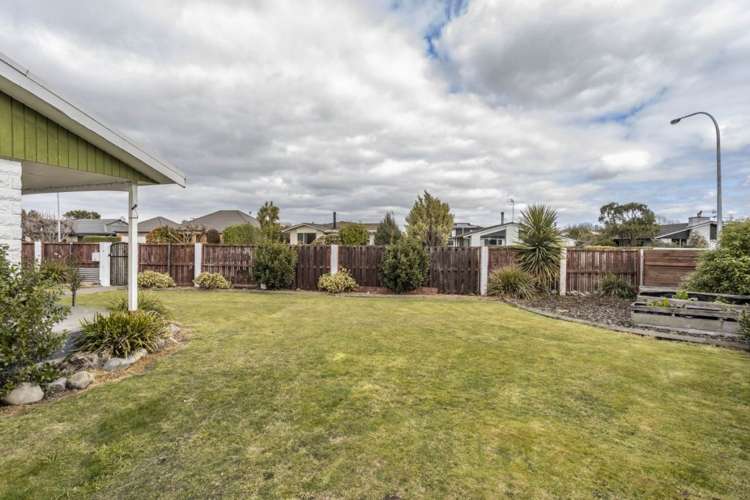8 Gibbs Drive Woodend_26