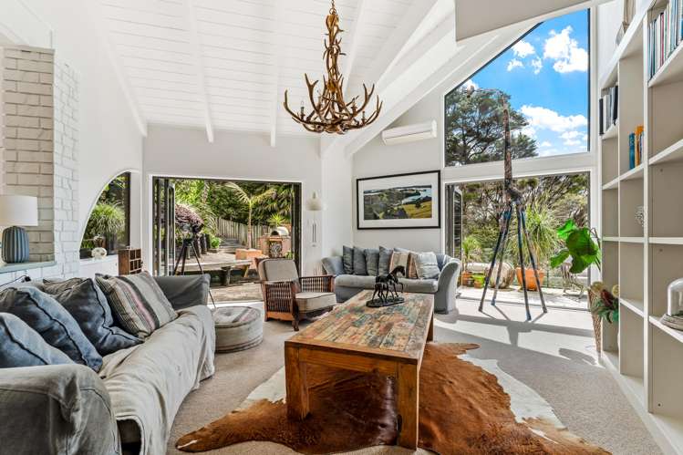 47 Puriri Place Sandspit_9