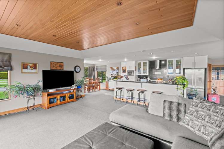 154 Myross Road Myross Bush_7