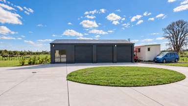 380 Churchill East Road_2
