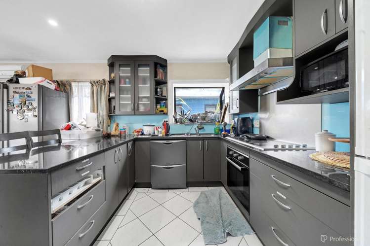 8 Buckland Road Mangere East_2