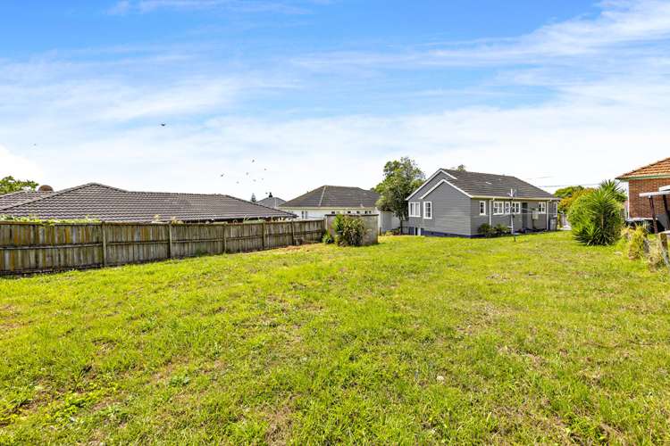 63 Court Crescent Panmure_3