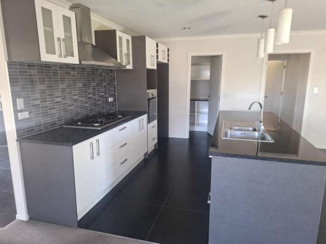 17 Ihimaera Terrace 1093_4