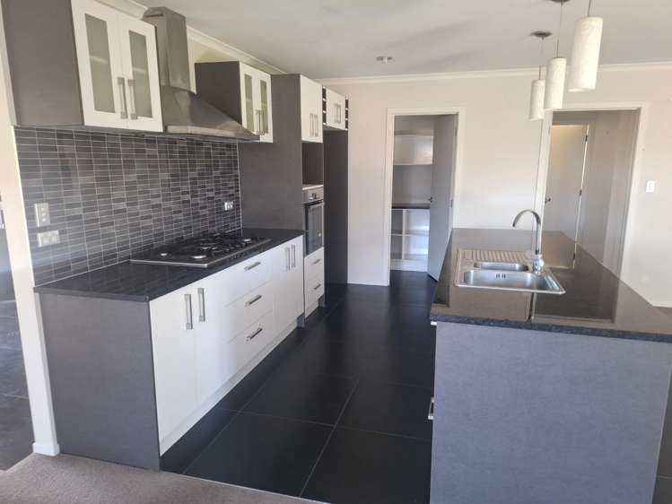 17 Ihimaera Terrace 1093_4