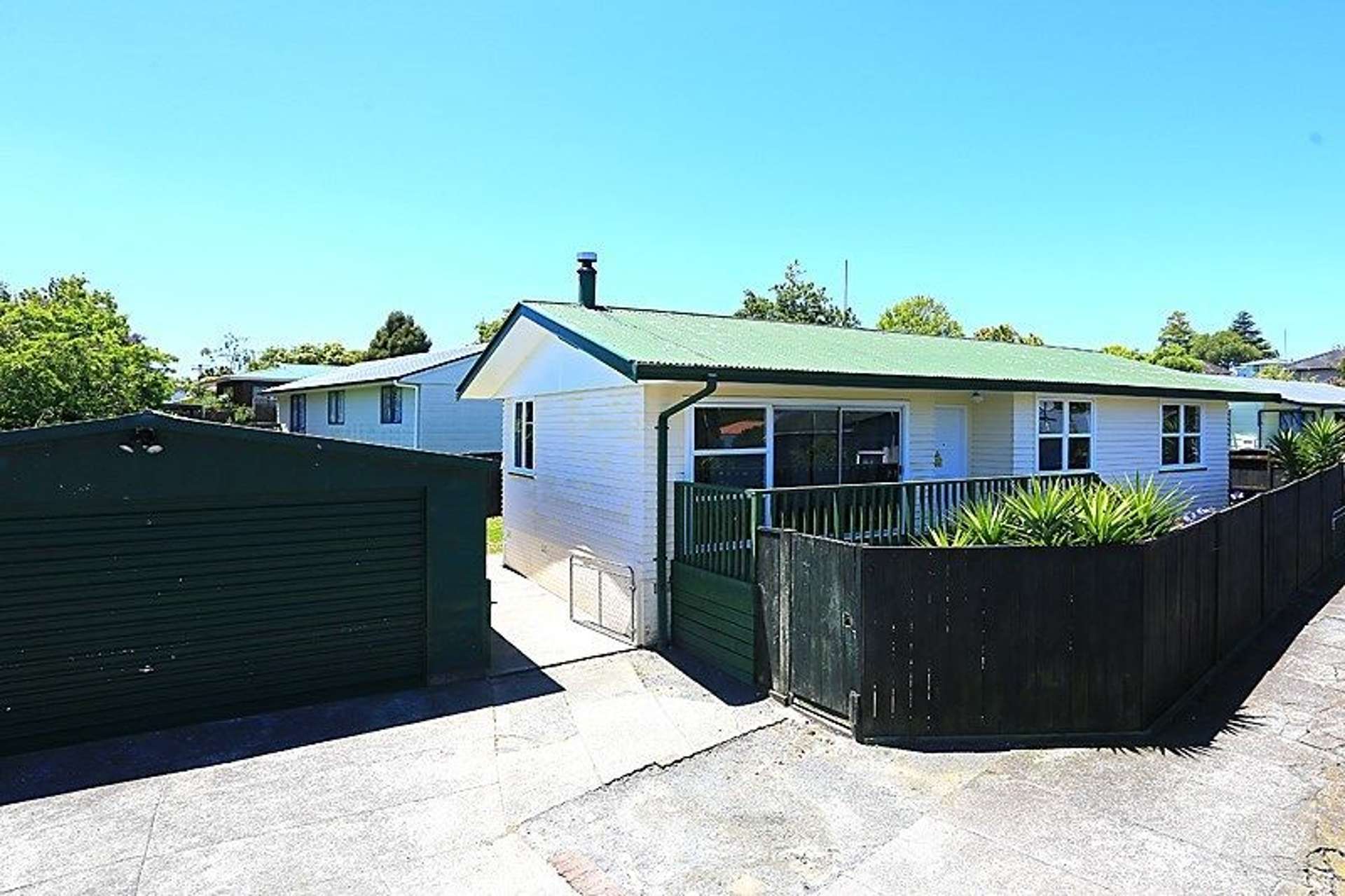 155 Edmonton Road Te Atatu South_0