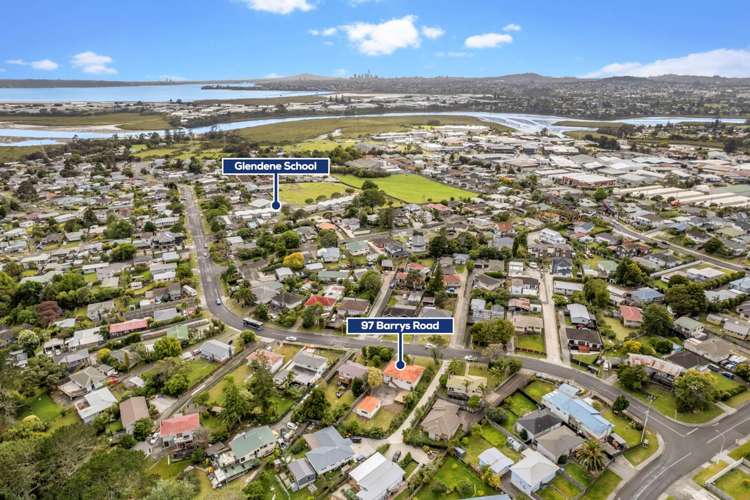 97 Barrys Road Glendene_13