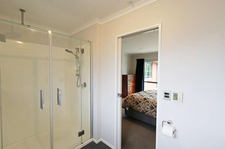 54 Hoffman Court Waikiwi_19