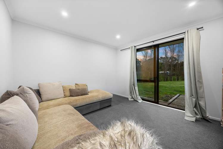 1347 State Highway 16 Waimauku_14