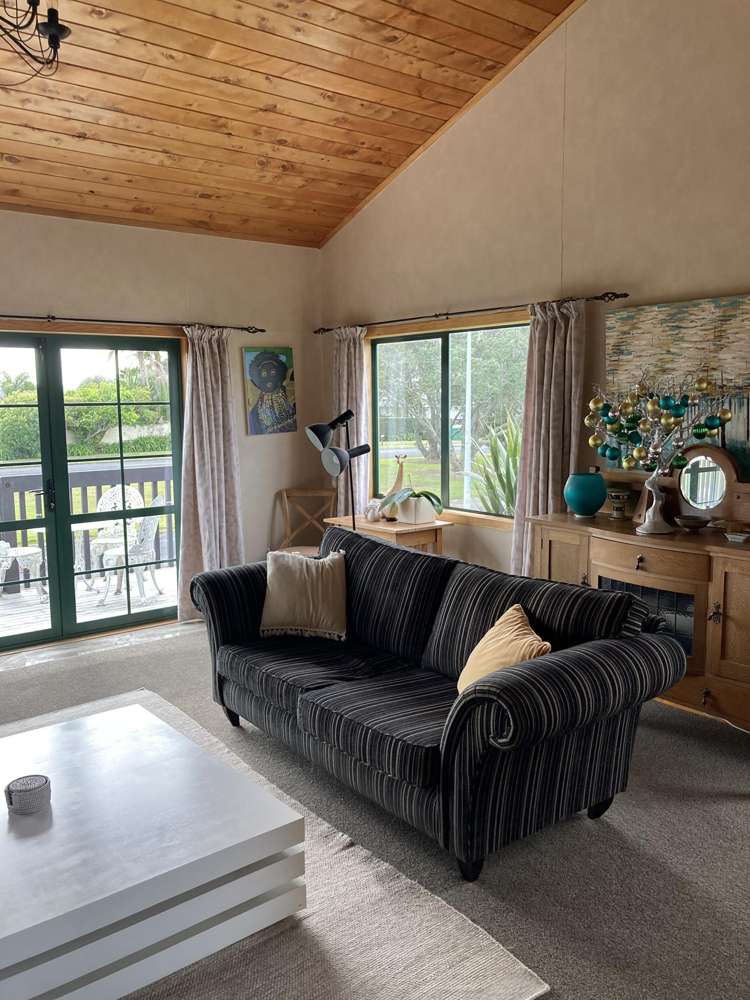 166 Torkar Road Clarks Beach_9