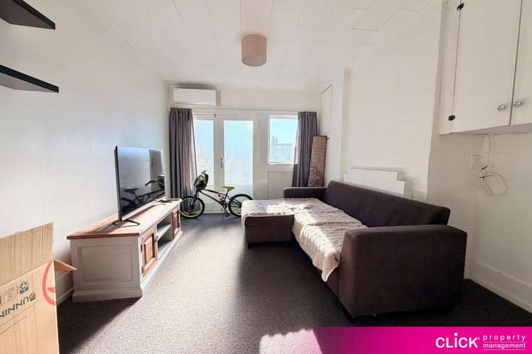 58 Russell Street 2202_2