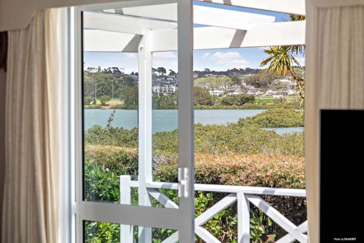 5 Barton Place Orewa_10