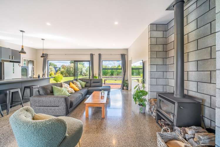 260 Fairview Drive Akatarawa_13