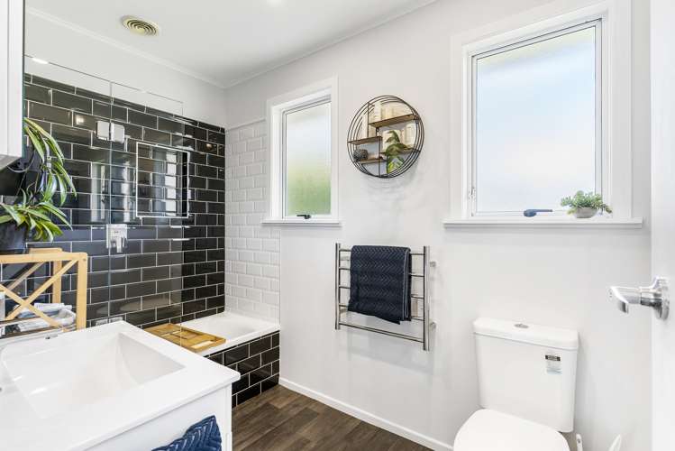 47 Megan Avenue Pakuranga Heights_13