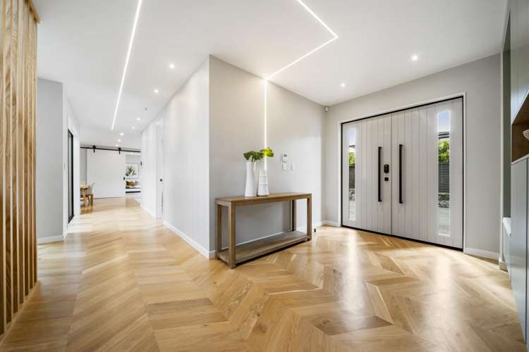 2 Hanikura Street Long Bay_2