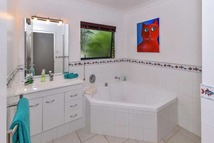 3 Idris Court The Gardens_16