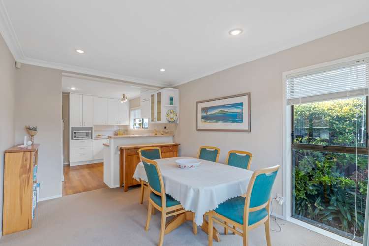 12 Galloway Crescent Farm Cove_5