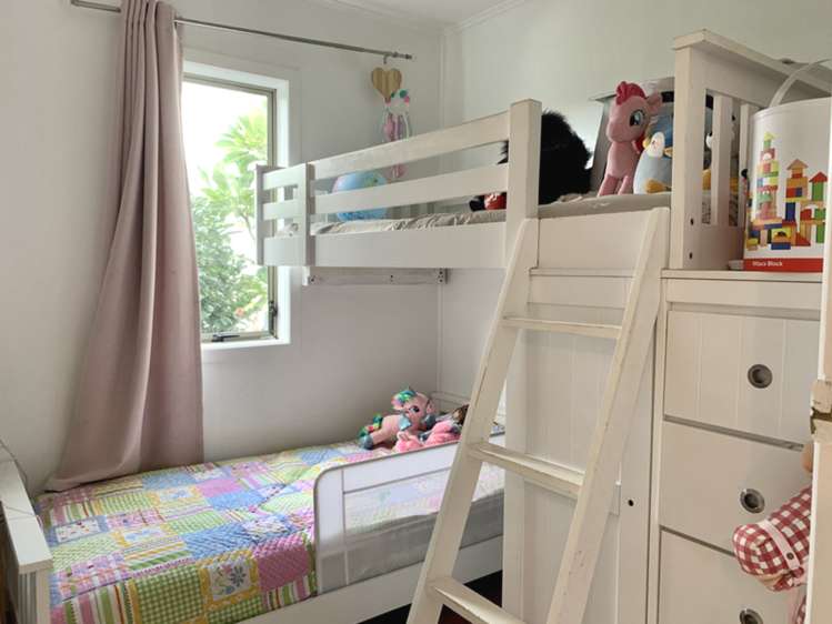 5 Third Avenue Orere Point_10