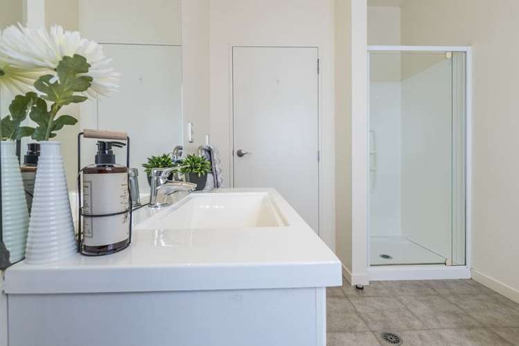 18 Dusky Crescent Aotea_11