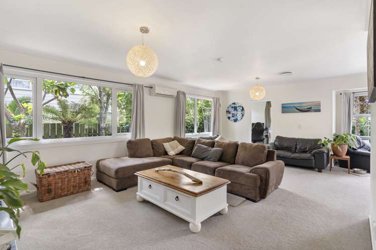 92 The Circle Manly_7