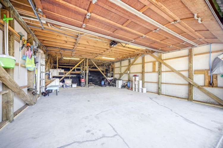 3 Tawhana Crescent Red Beach_20