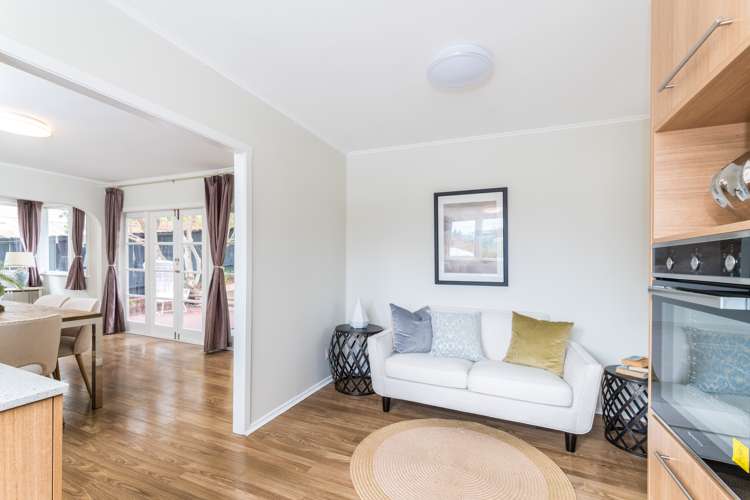 75 Selwyn Crescent Forrest Hill_2