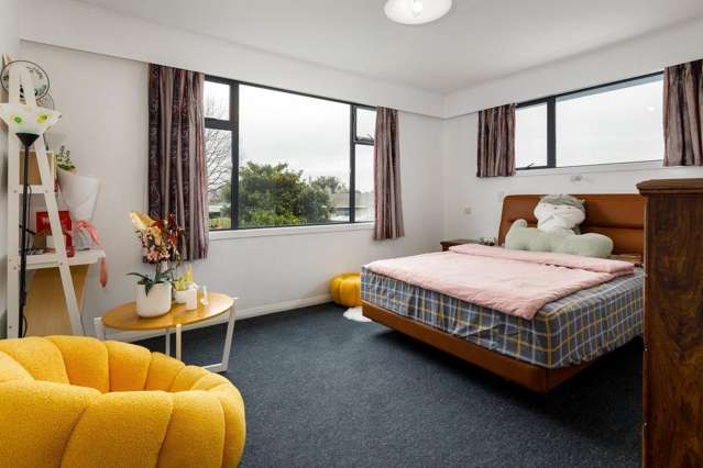 21 Newbourne Cresent Redwoodtown_4