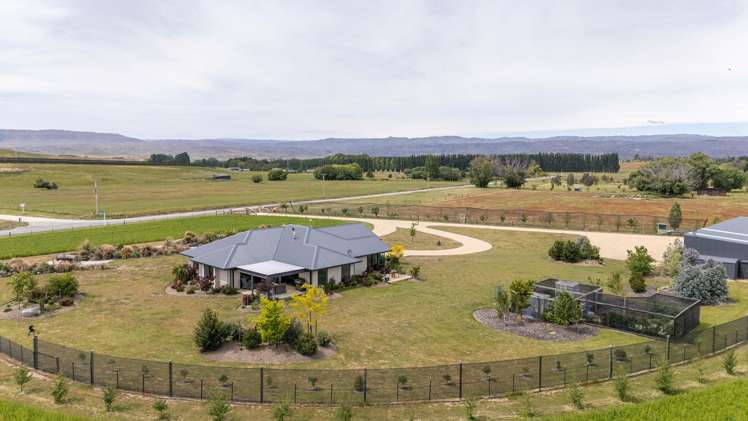 57 Golden Road Alexandra_46