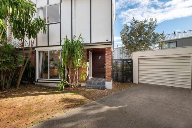 2/5 Stanley Avenue Milford_1