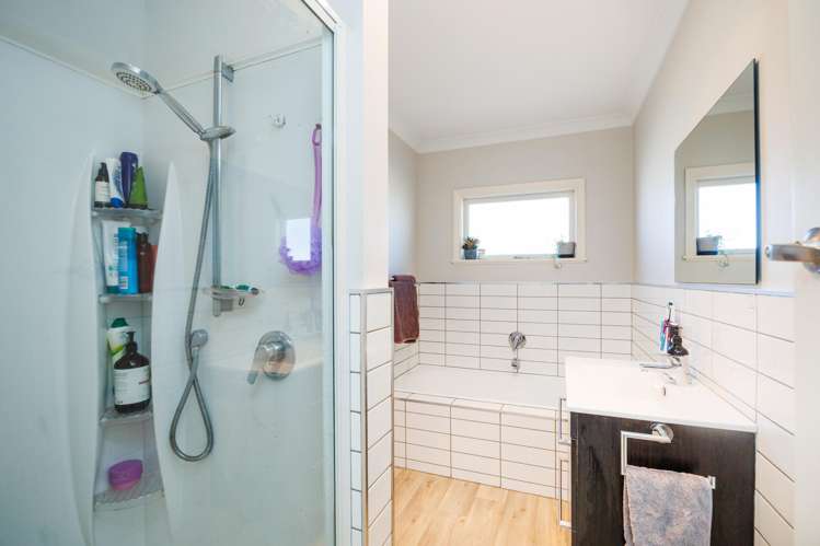 79 Maxwells Line Awapuni_14